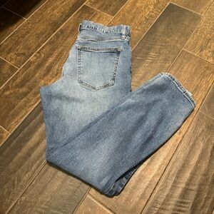 EUC Old Navy Athletic Taper Jeans